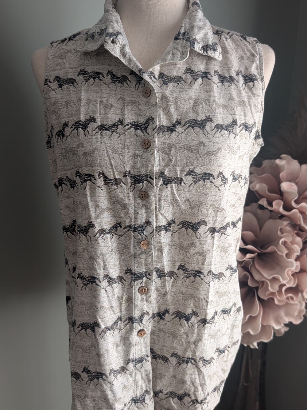 Bit & Bridle Sleeveless Button-Front Tank in Cream with Black Horse Print